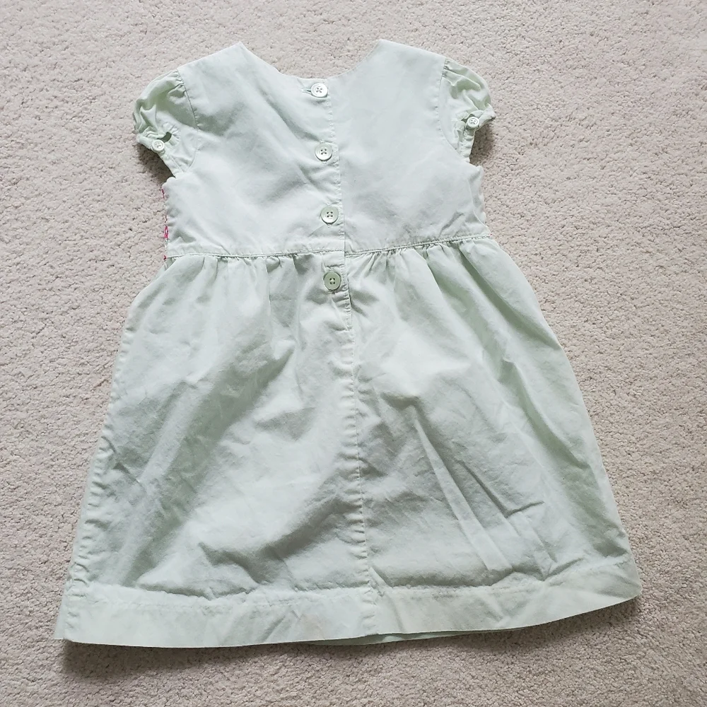 Old Navy Girls' Light Green and Pink Smocked/Embroidered Dress sz2T